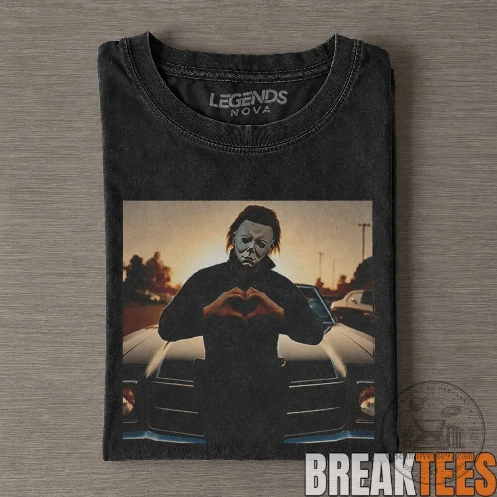 Michael Myers Heart Hands Halloween Horror Movie Vintage T-Shirt
